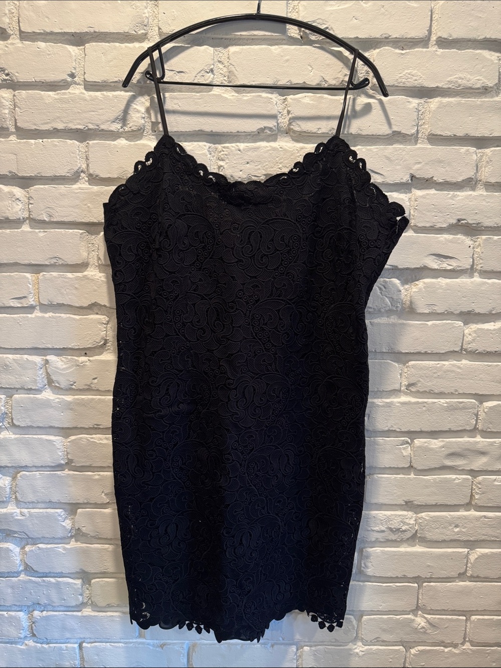 Natori Black Scroll Guipure Lace Cami Dress